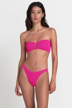 Bond-eye Scene Brief Eco