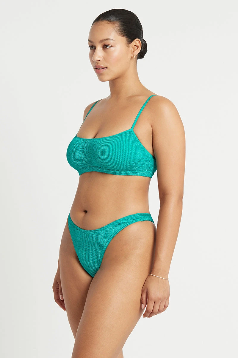 Bond-eye Scene Brief - Image 2